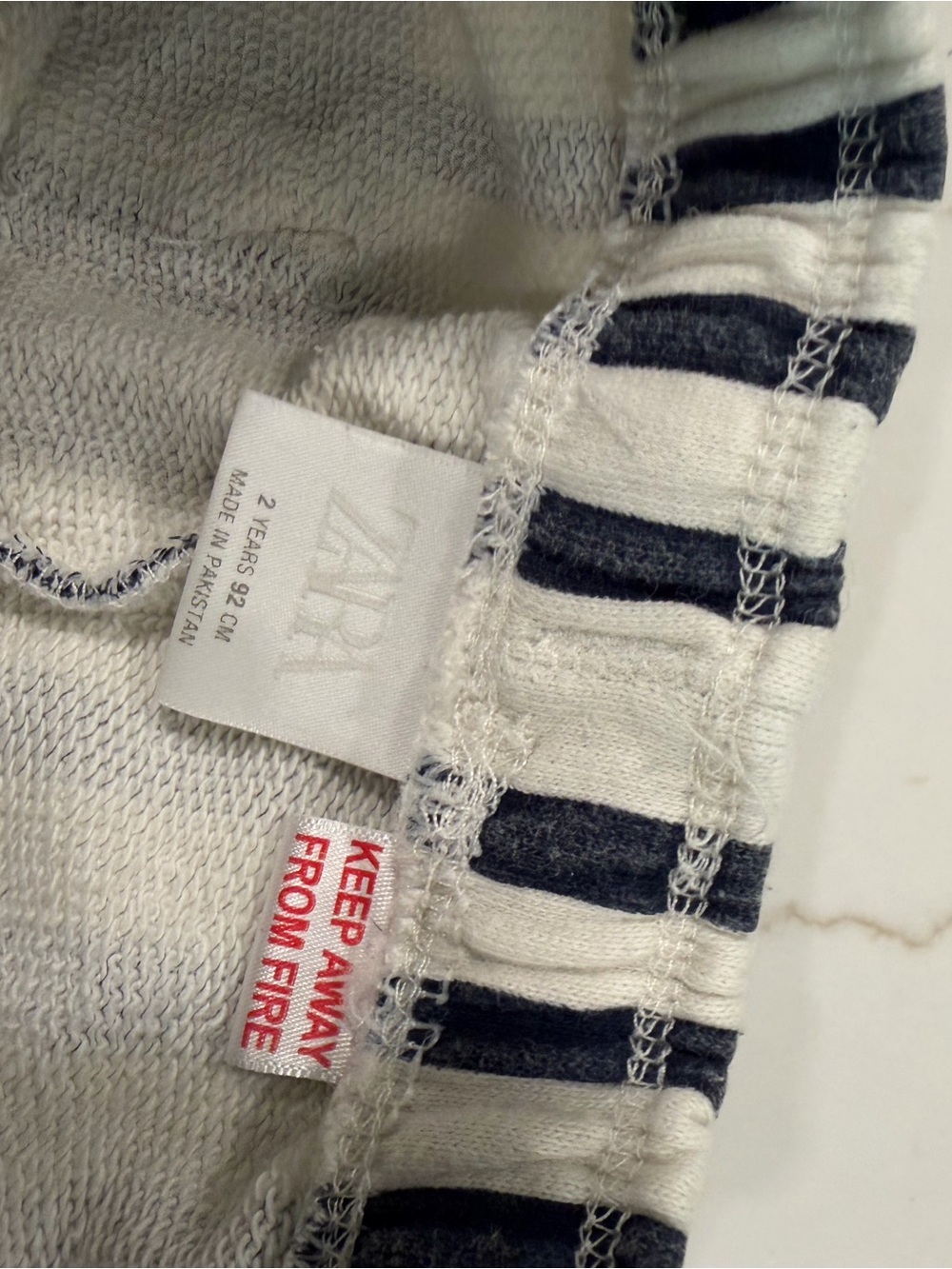 Zara Striped Navy and White Toddler Elastic Waist Shorts - Picture 4 of 4